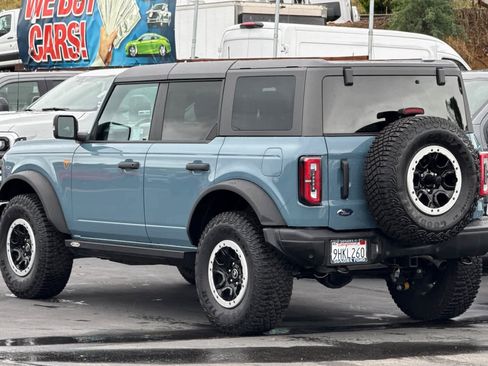 Used 2023 Ford Bronco Badlands w/ Sasquatch Package AWD/4WD image 6
