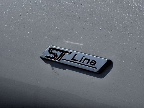 Used 2022 Ford Explorer ST-Line w/ Class IV Trailer Tow Package RWD image 4