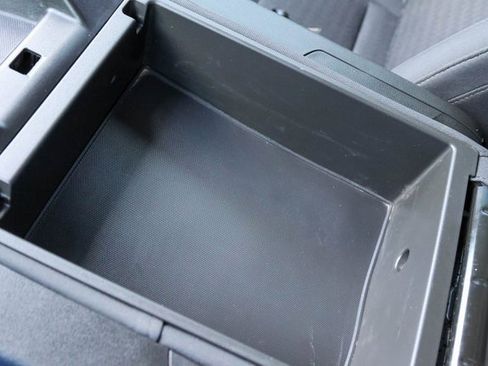 Used 2024 Chevrolet Silverado 2500 LT image 21