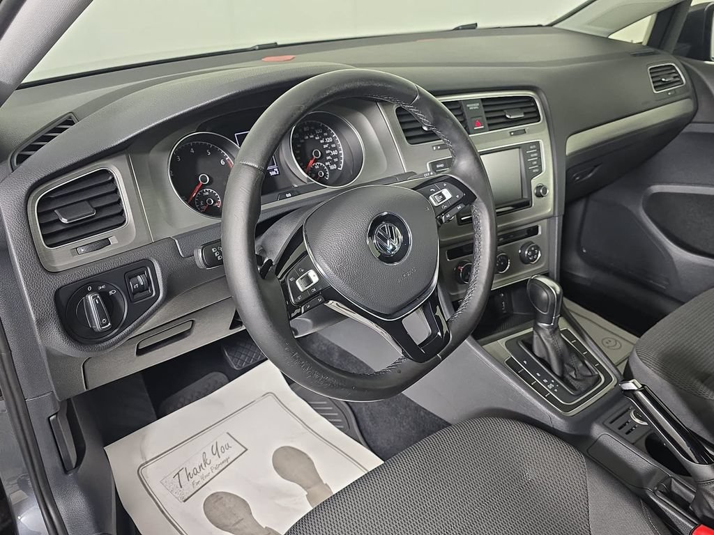 Used 2016 Volkswagen Golf S FWD image 12