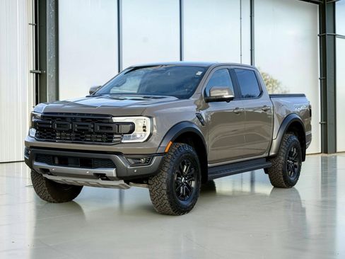 Used 2025 Ford Ranger Raptor image 7