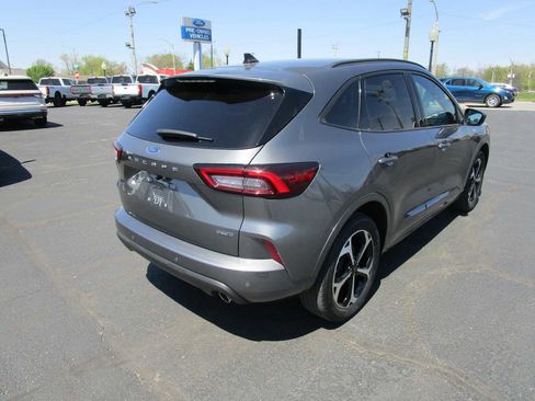 Used 2023 Ford Escape ST-Line Elite image 4