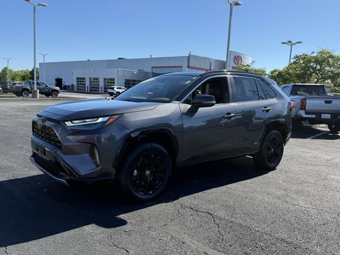 Certified 2023 Toyota RAV4 XSE AWD/4WD image 3