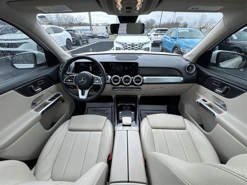 Used 2022 Mercedes-Benz GLB 250 image 20