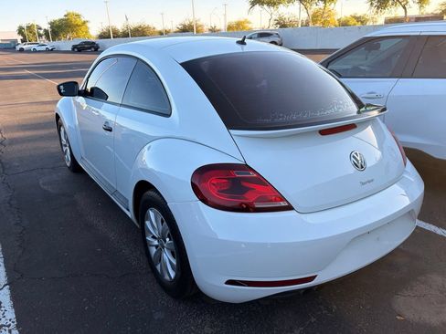 Used 2018 Volkswagen Beetle 2.0T S FWD image 7
