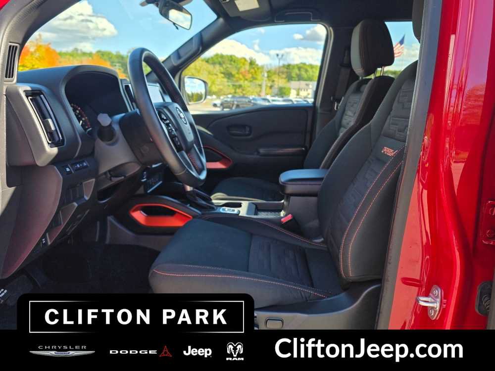 Used 2026 Nissan Frontier PRO-4X AWD/4WD image 10