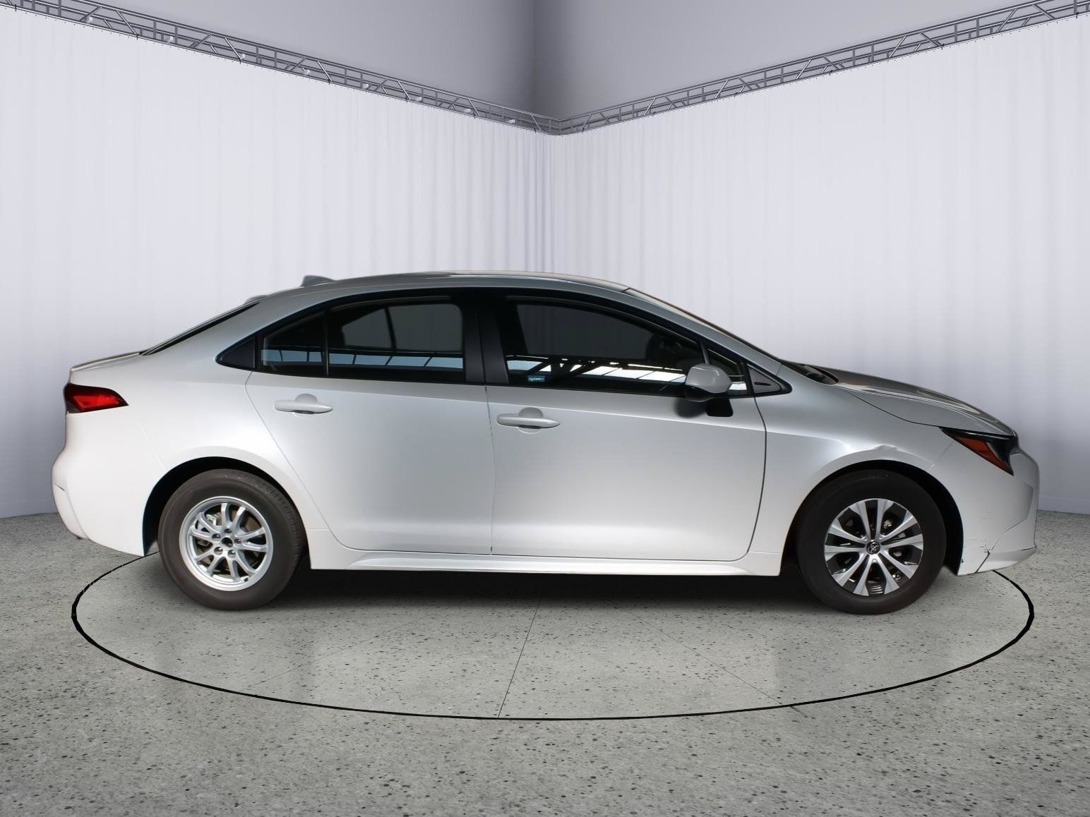 Used 2022 Toyota Corolla LE FWD image 8