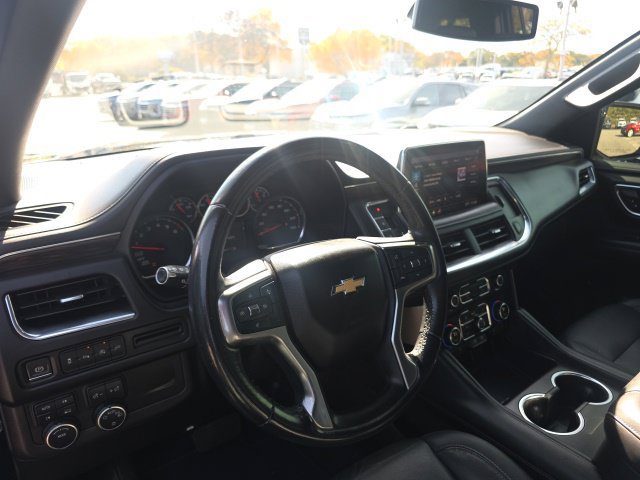 Used 2021 Chevrolet Suburban LT AWD/4WD image 9