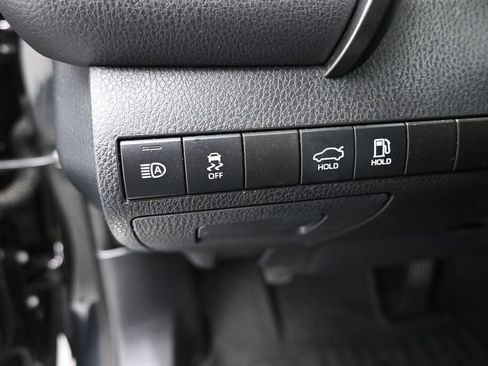Used 2022 Toyota Camry SE FWD image 12