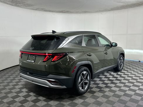 Used 2025 Hyundai Tucson SEL FWD image 3