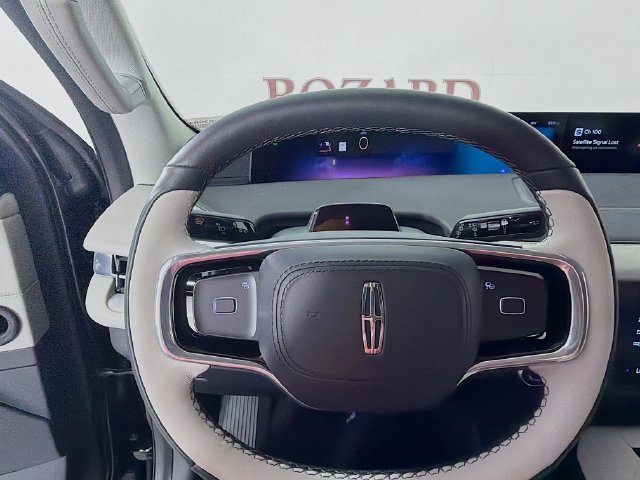 New 2026 Lincoln Navigator Premiere AWD/4WD image 11