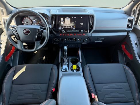 Certified 2025 Nissan Frontier PRO-4X AWD/4WD image 7