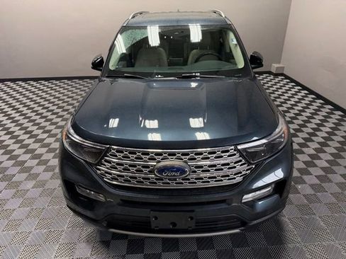 Used 2022 Ford Explorer Limited w/ Limited Technology Package image 5