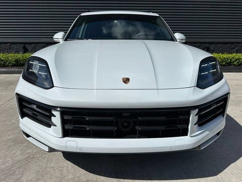 Used 2026 Porsche Cayenne E-Hybrid AWD/4WD image 8