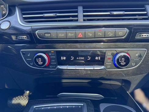 Used 2019 Audi Q7 3.0T Prestige AWD/4WD image 35