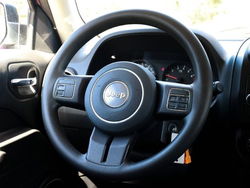 Used 2012 Jeep Patriot Sport image 25