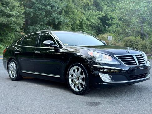 Used 2012 Hyundai Equus Signature RWD image 1