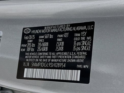 Certified 2025 Hyundai Santa Fe SE image 24