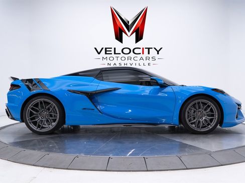 Used 2023 Chevrolet Corvette Z06 w/ Stealth Interior Trim Package RWD image 5