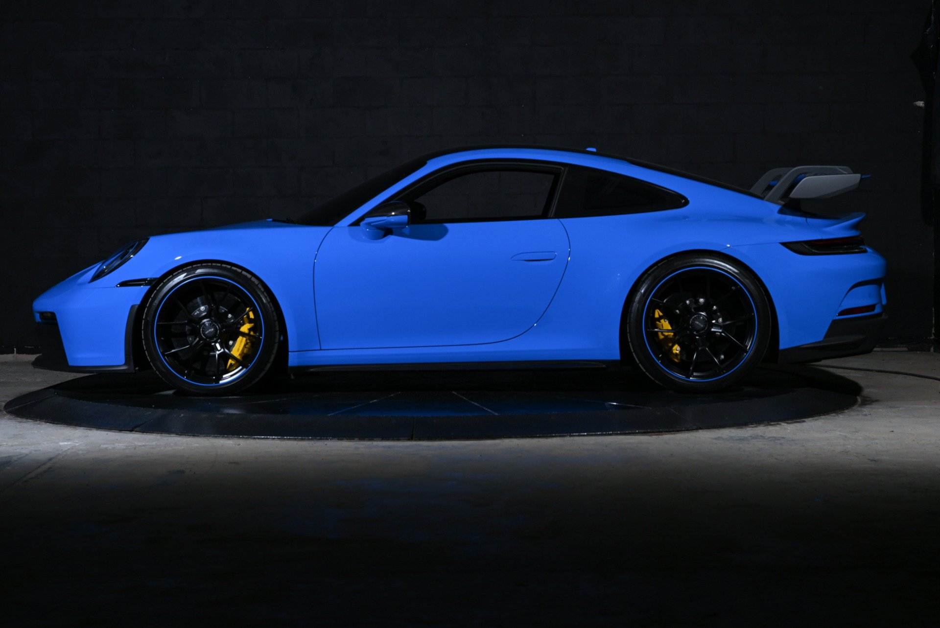 Used 2022 Porsche 911 GT3 RWD image 13