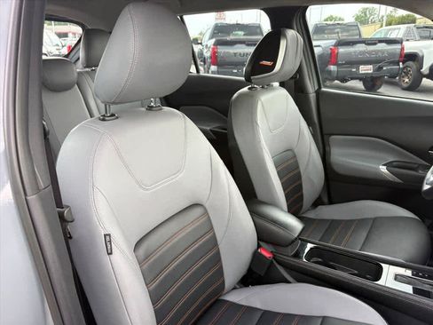 Used 2024 Nissan Kicks SR w/ SR Premium Package FWD image 6
