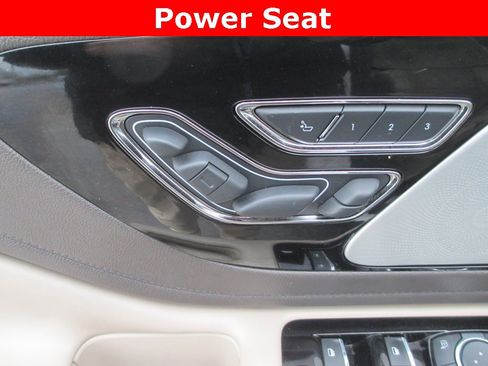 Used 2020 Lincoln Aviator Reserve w/ Equipment Group 202A image 26