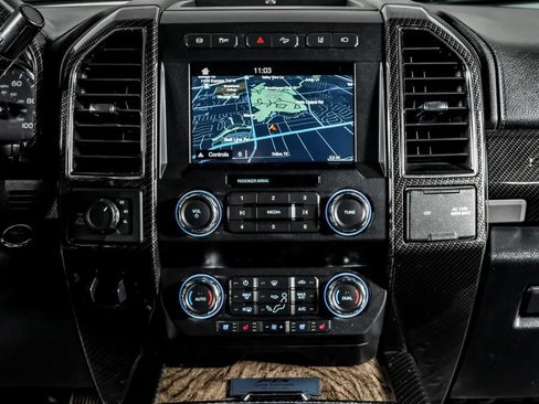 Used 2019 Ford F250 Lariat w/ Lariat Ultimate Package AWD/4WD image 23