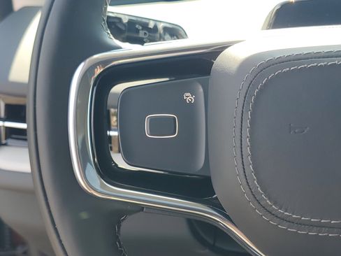 New 2027 Lincoln Navigator Reserve AWD/4WD image 17