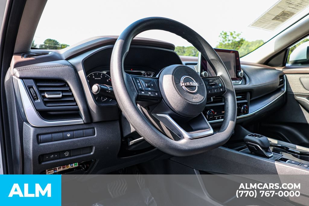 Used 2023 Nissan Rogue SV FWD image 24