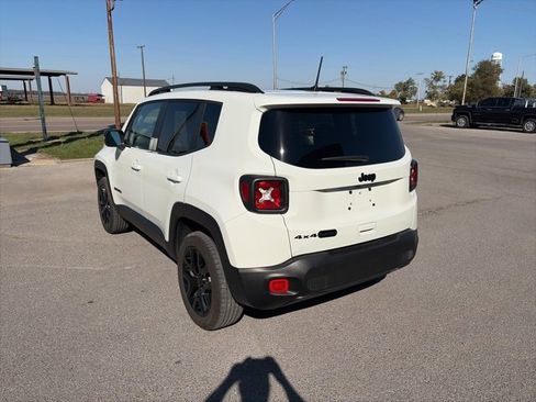 Used 2023 Jeep Renegade Altitude w/ Sun/Sound Group image 4