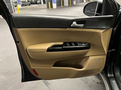 Used 2019 Kia Sportage SX image 16