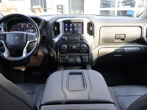Used 2021 Chevrolet Silverado 1500 LT Trail Boss w/ Convenience Package II AWD/4WD image 15