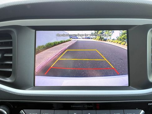 Used 2018 Hyundai Ioniq Blue FWD image 16