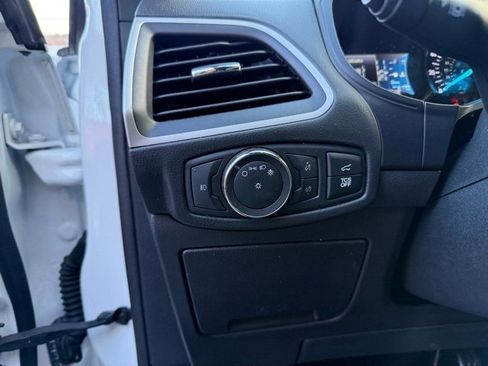 Used 2022 Ford Edge ST-Line w/ Class II Trailer Tow Package image 11