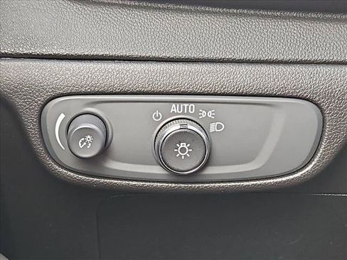 Certified 2023 Chevrolet Bolt LT w/ Infotainment Package FWD image 17