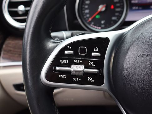 Used 2019 Mercedes-Benz E 450 4MATIC Sedan w/ Premium Package image 15