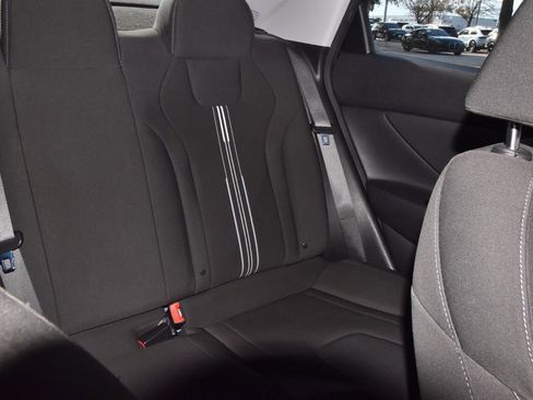 Used 2023 Hyundai Elantra SEL w/ Convenience Package image 20