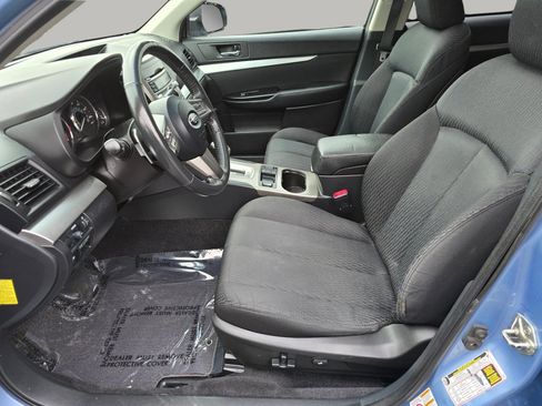 Used 2010 Subaru Outback 2.5i Premium AWD/4WD image 20