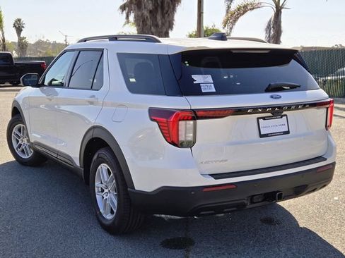 New 2026 Ford Explorer Active RWD image 10