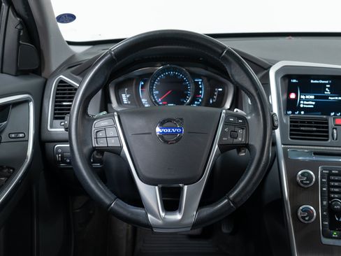 Used 2015 Volvo XC60 T6 w/ Proximity Package FWD image 17