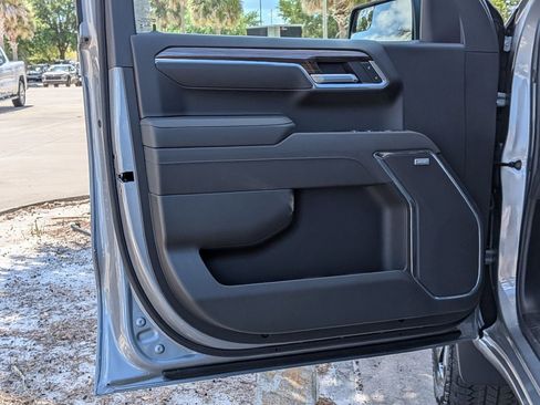 New 2026 Chevrolet Silverado 1500 LT Trail Boss w/ Convenience Package II AWD/4WD image 9