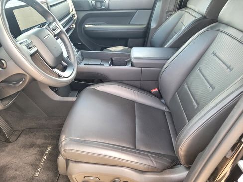 Used 2025 Hyundai Santa Fe Calligraphy image 15