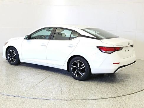 Used 2024 Nissan Sentra SV FWD image 5