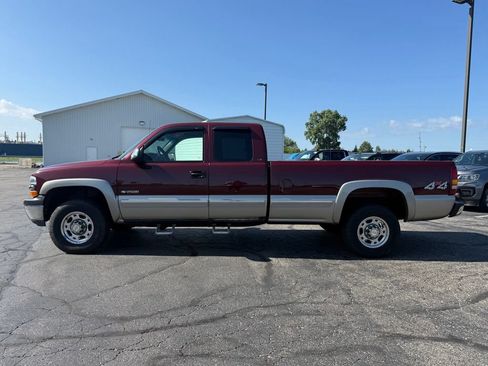 Used 2000 Chevrolet Silverado 2500 LS AWD/4WD image 5