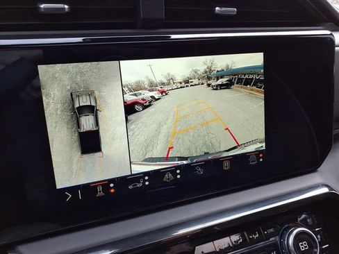 Used 2025 GMC Sierra 2500 AT4X image 36