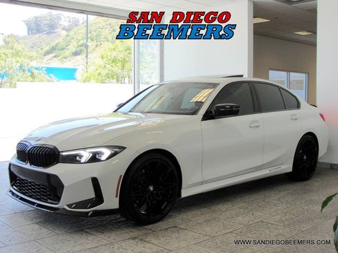 Used 2023 BMW 330i Sedan w/ M Sport Package RWD image 20