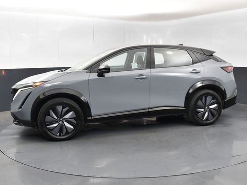 Used 2023 Nissan Ariya AWD image 4
