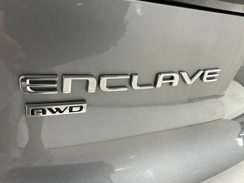Used 2025 Buick Enclave Preferred AWD/4WD image 31