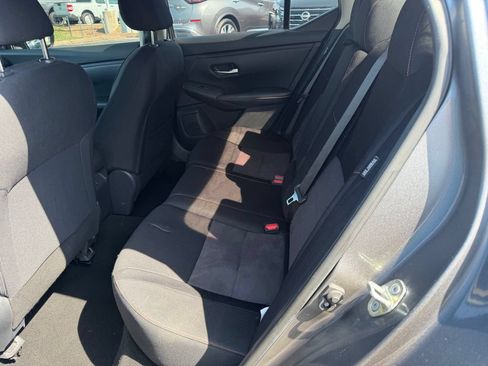 Used 2021 Nissan Sentra SR FWD image 32