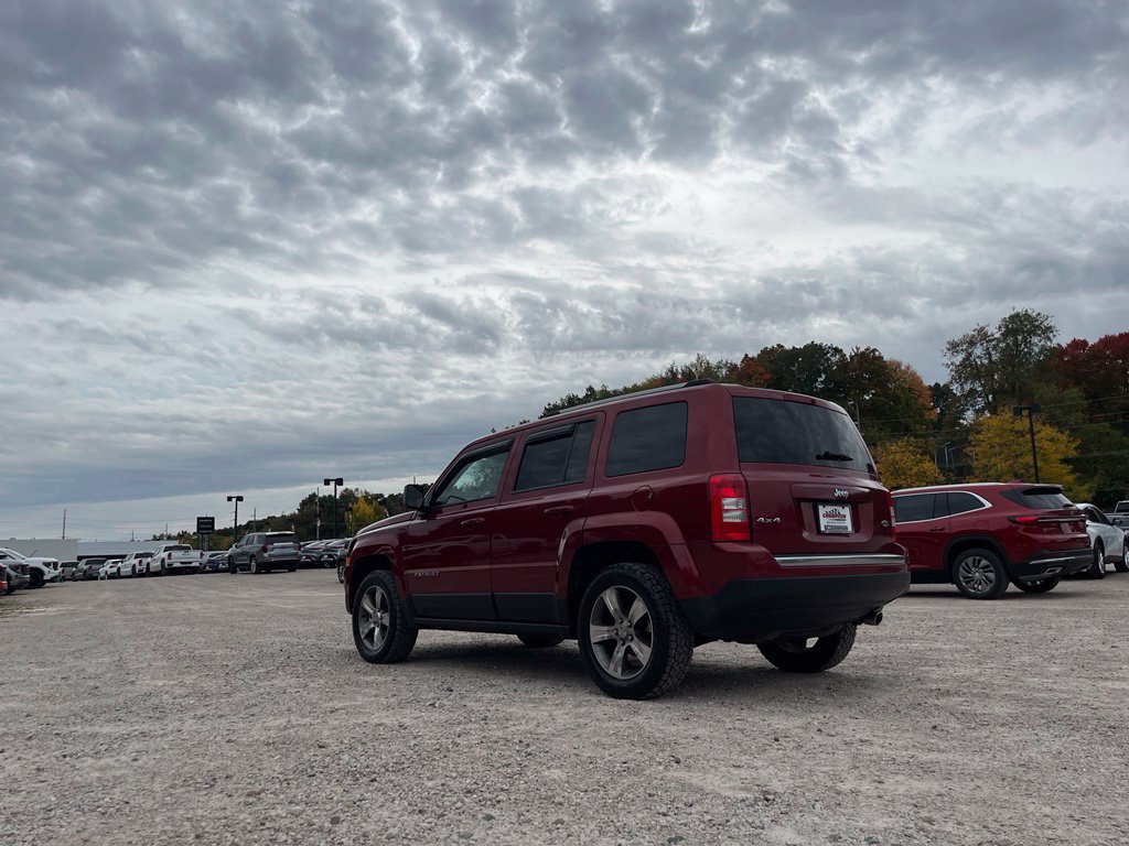 Used 2017 Jeep Patriot High Altitude AWD/4WD image 10